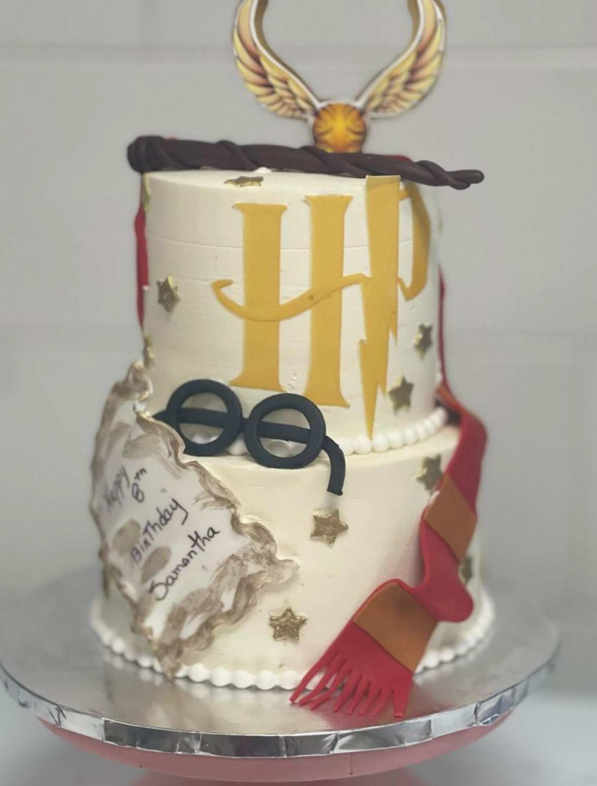 Pastel de Harry Potter (Alimenta de 30 a 35 personas)