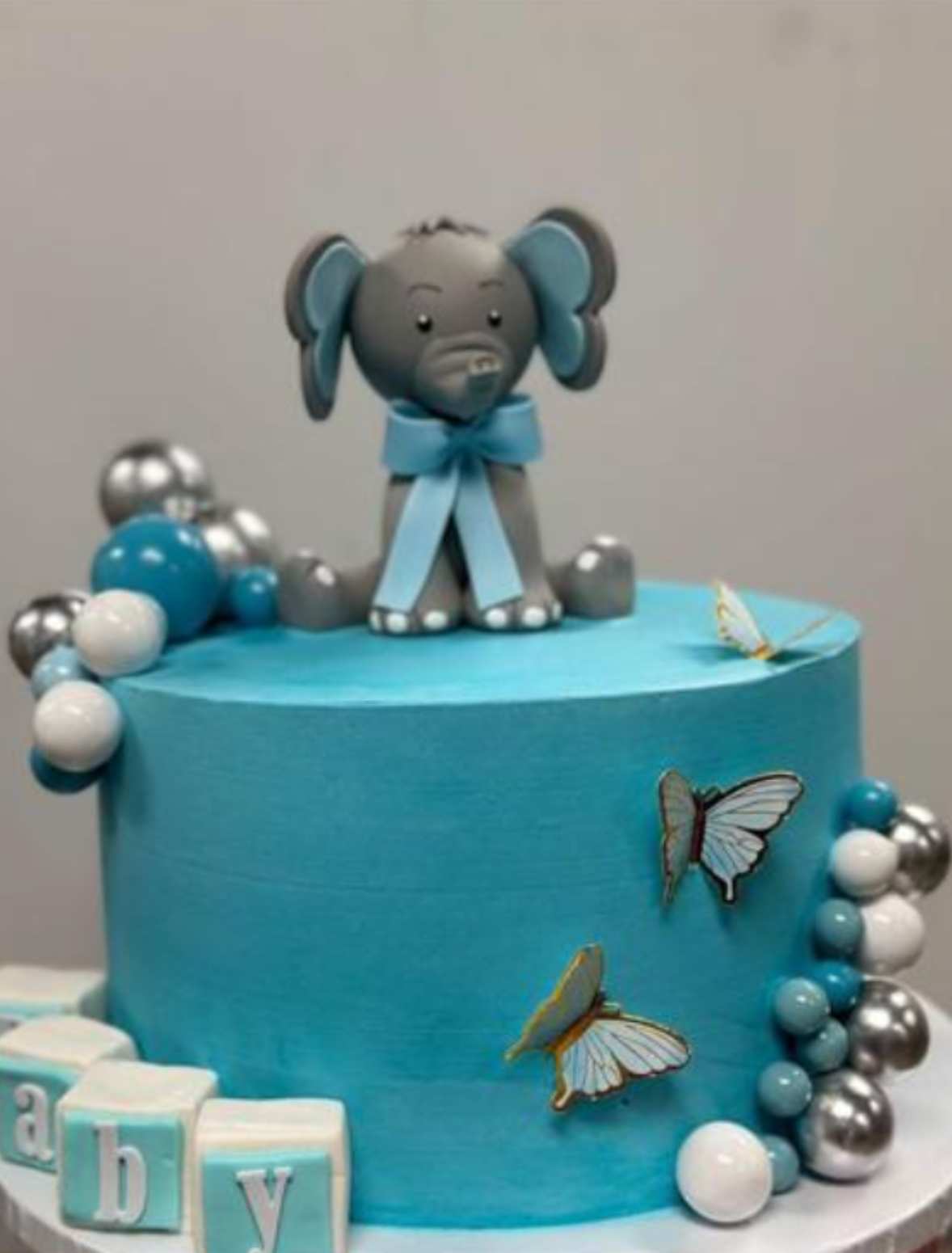 Baby Elephant Cake (Feeds 8-12 people)